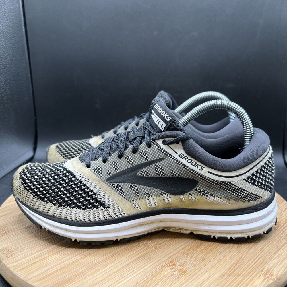Brooks Revel Women's Size 8.5 Athletic Running Shoes 1202491B637 Black White